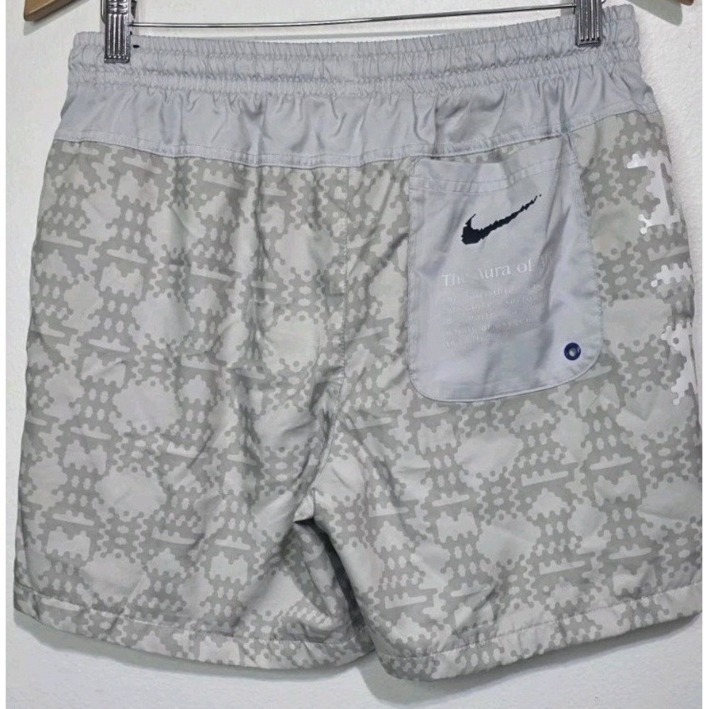 NIKE Sportswear Aura of Air Shorts S Gray White City Edition Max Gym Beach Activ